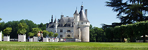 Visit Loire Valley Castles